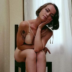 Model - Alice Finch toys