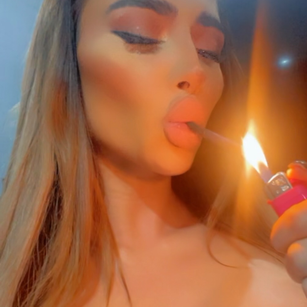 Model - GoddessV joi