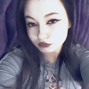 Model - Lilly and Lia dildo