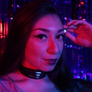 Model - YannelStone kinky