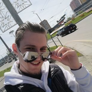 Model - Mack masturbation