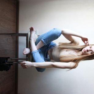 Model - Snezha_Essy pussy