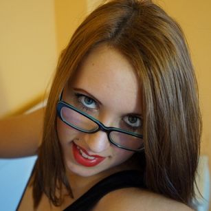 Model - RebeccaGlam 3