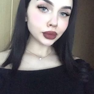 Model - Luxury Girl dancer