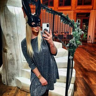 Model - Sweet girl coo