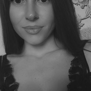 Model - ADRIANA69 kiss