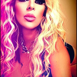 Model - Heidibanter squirting