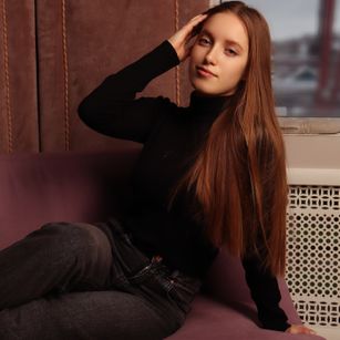 Model - EvaBryant heels