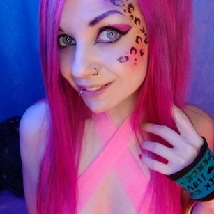 Model - AmyRose69 heels