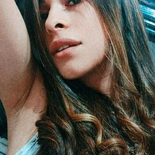 Model - CamilaScot ass