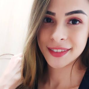 Model - CamilaScot fingering