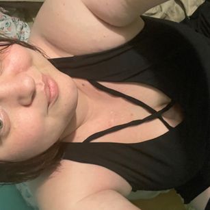 Model - Mia Loves fetish