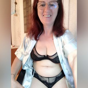 Model - BellisimaAh bigass