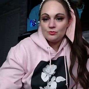 Model - Shannon Smokes dirtytalk