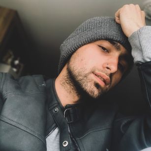 Model - Khlunmash young