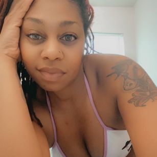 Model - GoddessApryllReign findom