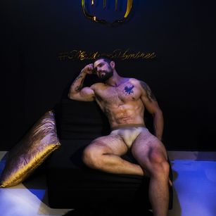 Model - JakeMontana vibrador
