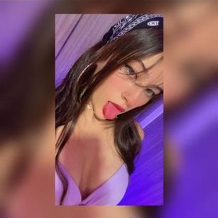 Model - Miamonroe cameltoe