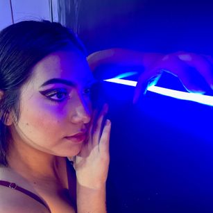 Model - PamelaDember couple