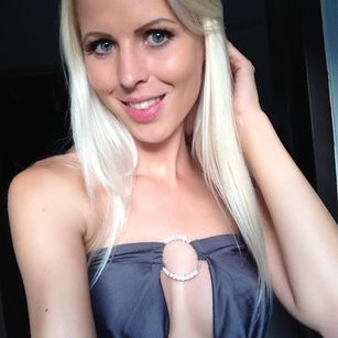 Model - Ms.Lynna sexy