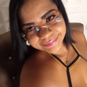 Model - Latinhotsquirtxx mature