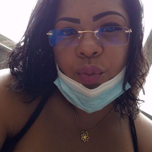 Model - Latinhotsquirtxx BBW