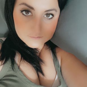 Model - Jess Anne Busty