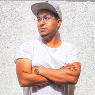 Model - Frank Efron masturbation