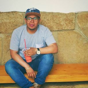 Model - Frank Efron masturbation