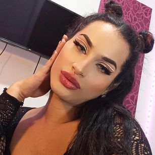 Model - jennyhotts dance