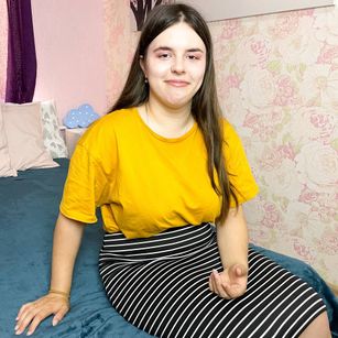 Model - AnnySands feet