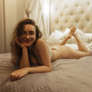 Model - Mira roleplay