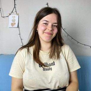 Model - AnnySands natural