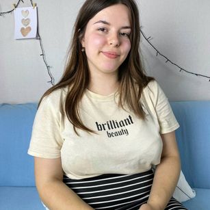 Model - AnnySands LOVENSE