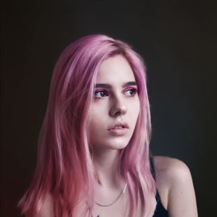 Model - Kate Moon petite