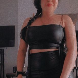 Model - Maylin curiosa