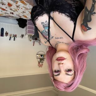 Model - Luna Doom pierced