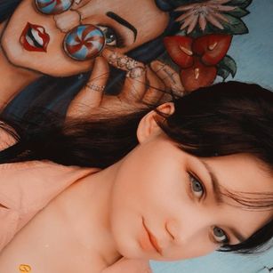 Model - Alessandra_gold new