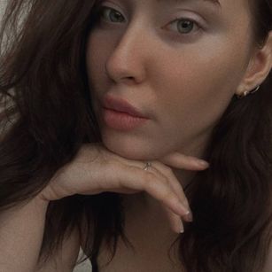 Model - Sarah bigass