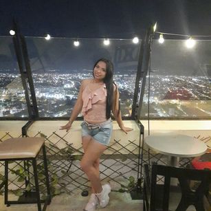 Model - Mrmrsgrey bigass