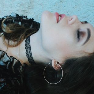 Model - Alice natural