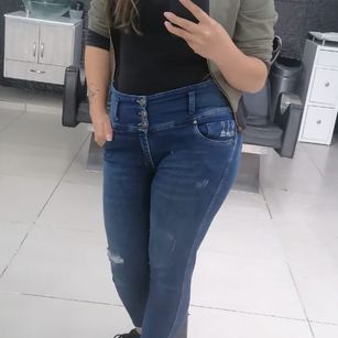 Model - cassy_sweet_cheeks curvy