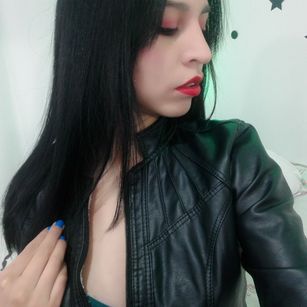 Model - harleyhorny17 pantyhose