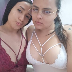 Model - Zoe and Melissa latin