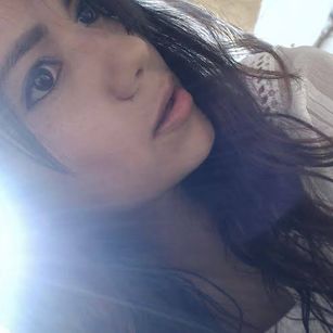 Model - Mia beautiful