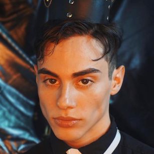 Model - daniel horse Latinguy