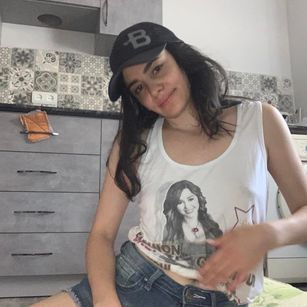 Model - mariamila dildo