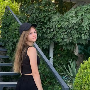 Model - Mila Azul dirtytalk