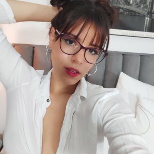 Model - Mila Moret bdsm