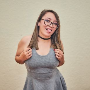 Model - cassy_sweet_cheeks curvy